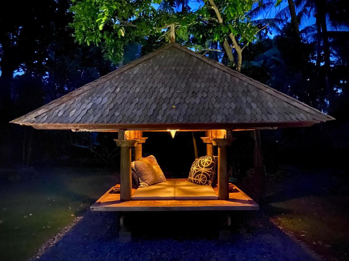 HIDDEN HEAVEN Rumah Barong Jasri Bagian luar foto