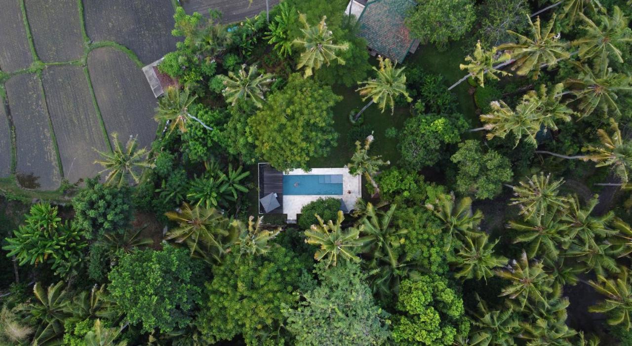 HIDDEN HEAVEN Rumah Barong Jasri Bagian luar foto